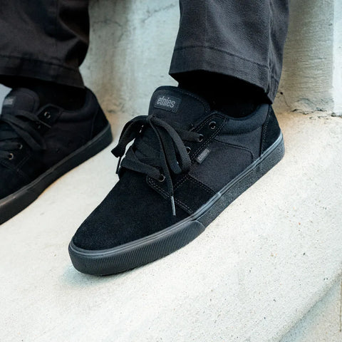Etnies Barge LS Skate Shoes Black Dirty Wash